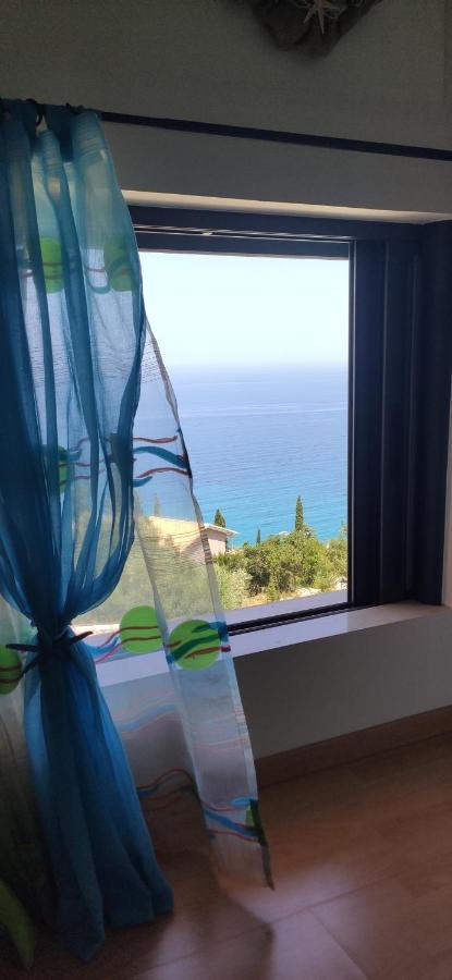 Villa Nereid Glafki - Enjoy Summer Sunsets อาโยส นิกีตัส ภายนอก รูปภาพ