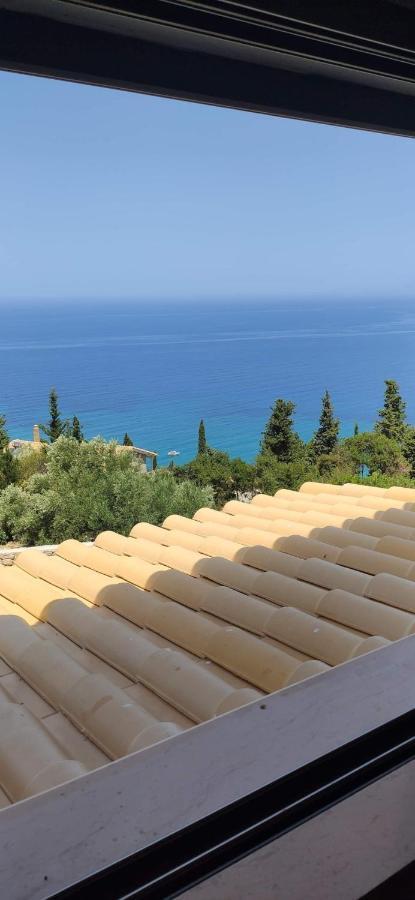 Villa Nereid Glafki - Enjoy Summer Sunsets อาโยส นิกีตัส ภายนอก รูปภาพ