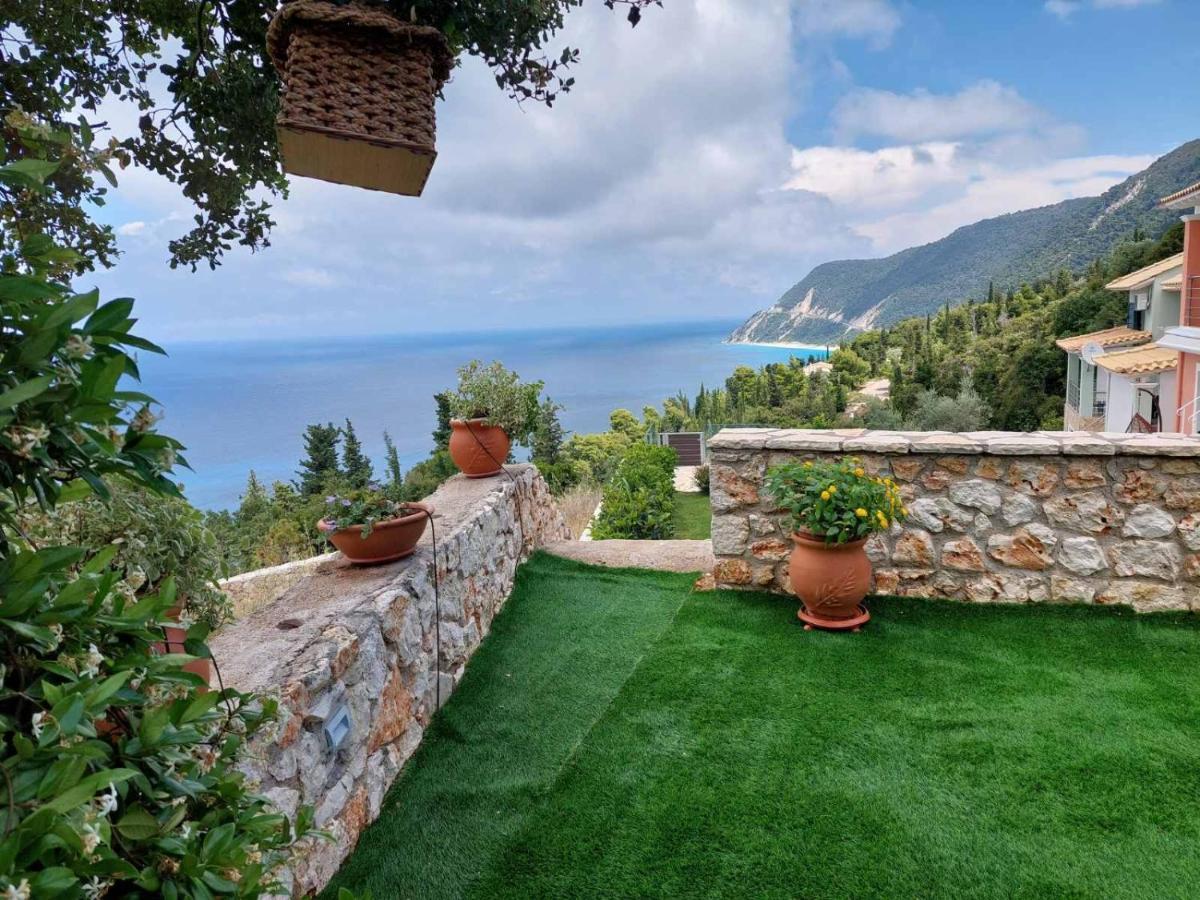 Villa Nereid Glafki - Enjoy Summer Sunsets อาโยส นิกีตัส ภายนอก รูปภาพ